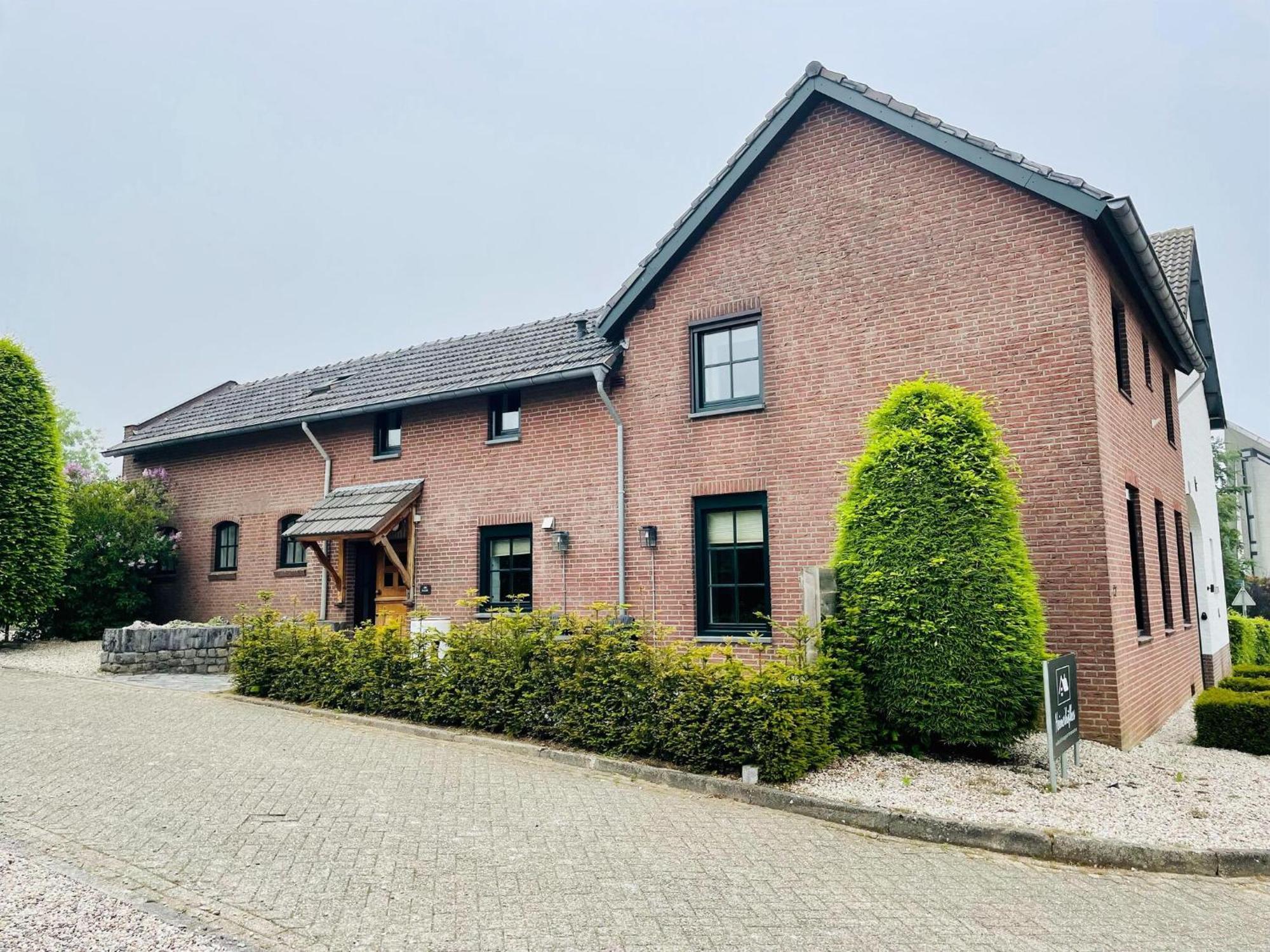 Attractive Farmhouse In South Limburg With Terrace Villa Klimmen Dış mekan fotoğraf